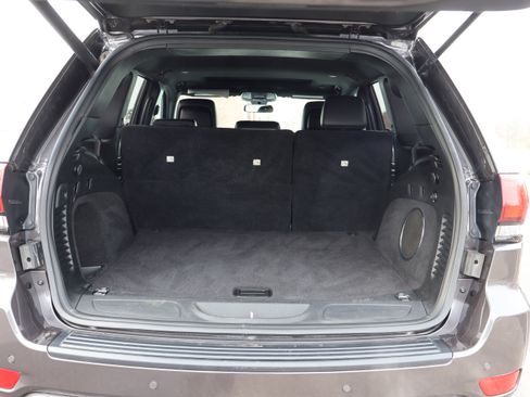 Used 2021 Jeep Grand Cherokee Laredo X image 21