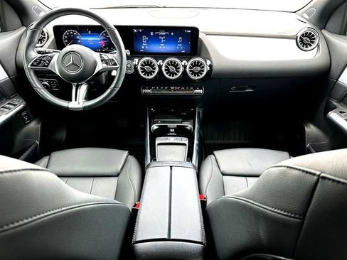 Used 2025 Mercedes-Benz GLA 250 image 29