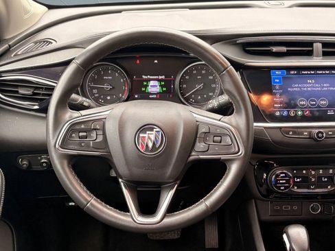 Used 2022 Buick Encore GX Select w/ Sport Touring Package image 16