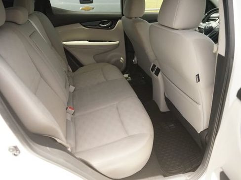 Used 2019 Nissan Rogue Sport SV w/ Technology Package FWD image 15