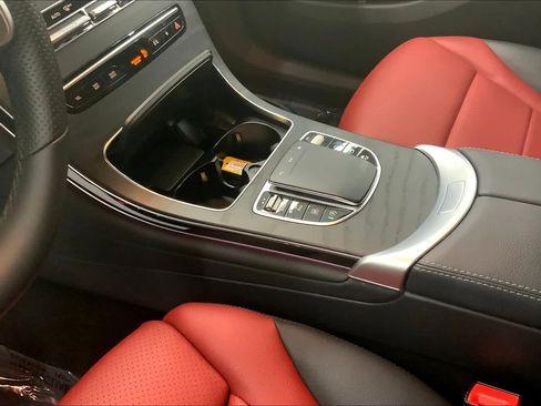 Certified 2022 Mercedes-Benz GLC 300 image 18
