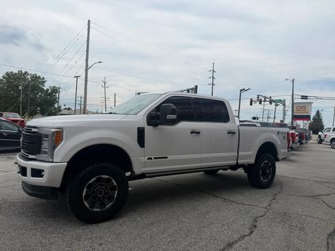 Used 2019 Ford F250 Platinum AWD/4WD image 6