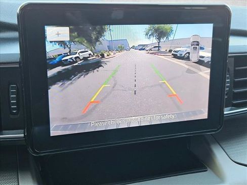 Used 2021 Ford Explorer XLT w/ Equipment Group 202A RWD image 16