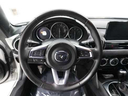 Used 2019 MAZDA MX-5 Miata RF Grand Touring image 17