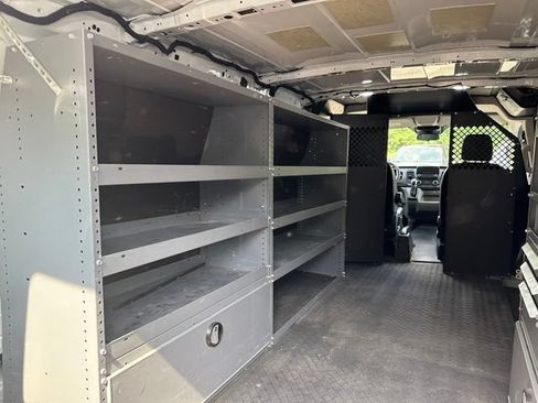 Used 2020 Ford Transit 250 Low Roof RWD image 28