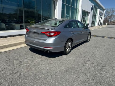 Used 2015 Hyundai Sonata SE image 7