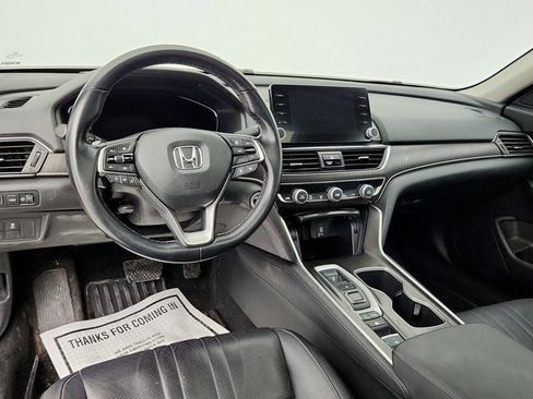 Used 2019 Honda Accord Touring image 12