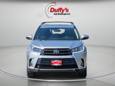 Used 2017 Toyota Highlander SE AWD/4WD image 16