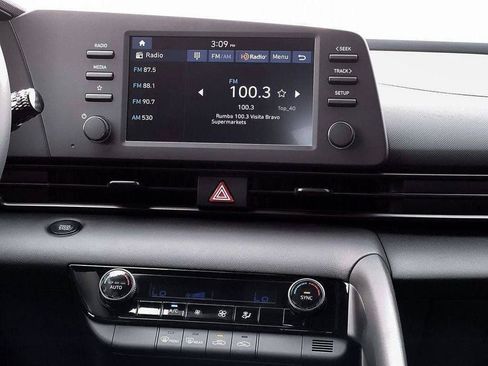 New 2026 Hyundai Elantra SEL Sport FWD image 19