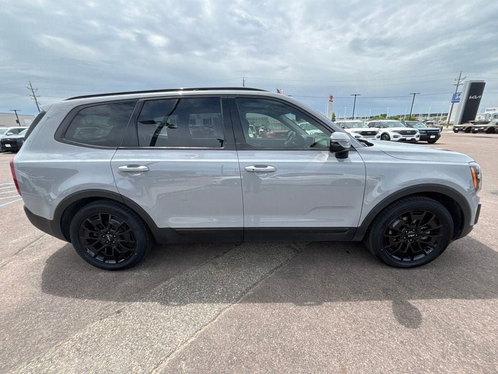 Used 2022 Kia Telluride SX w/ SX Prestige Package AWD/4WD image 4