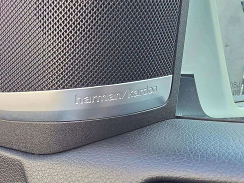 Used 2014 Mercedes-Benz GL 350 BlueTEC 4MATIC image 16