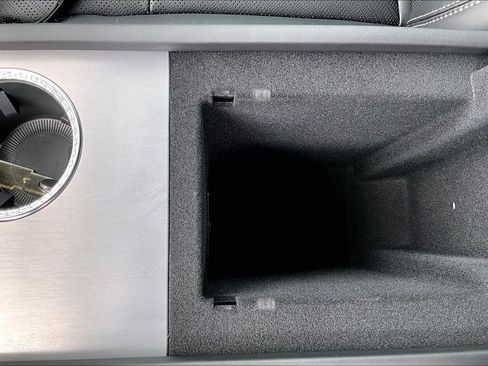 Used 2026 Cadillac Vistiq Platinum w/ LPO, Floor Liner Package AWD/4WD image 16