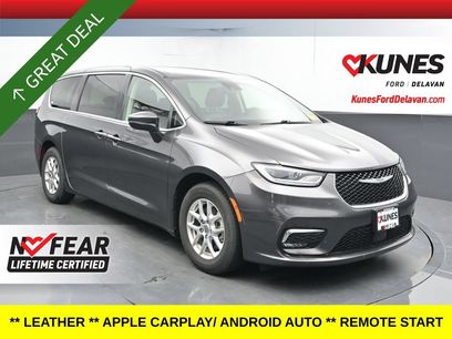 Used 2023 Chrysler Pacifica Touring-L