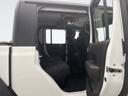 Used 2022 Jeep Gladiator Mojave w/ LED Lighting Group image 18