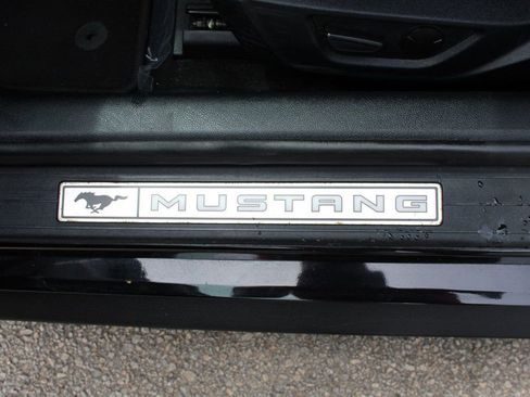 Used 2020 Ford Mustang Premium RWD image 31