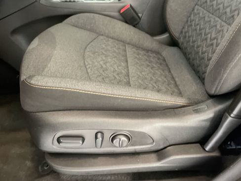 Used 2024 Chevrolet Equinox LT AWD/4WD image 12