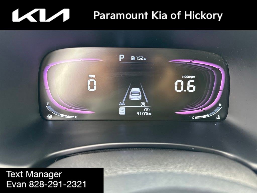 Used 2023 Kia Soul LX w/ Option Group 015 FWD image 28