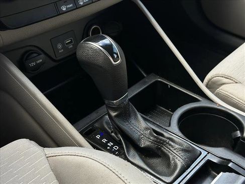 Used 2019 Hyundai Tucson SE image 20