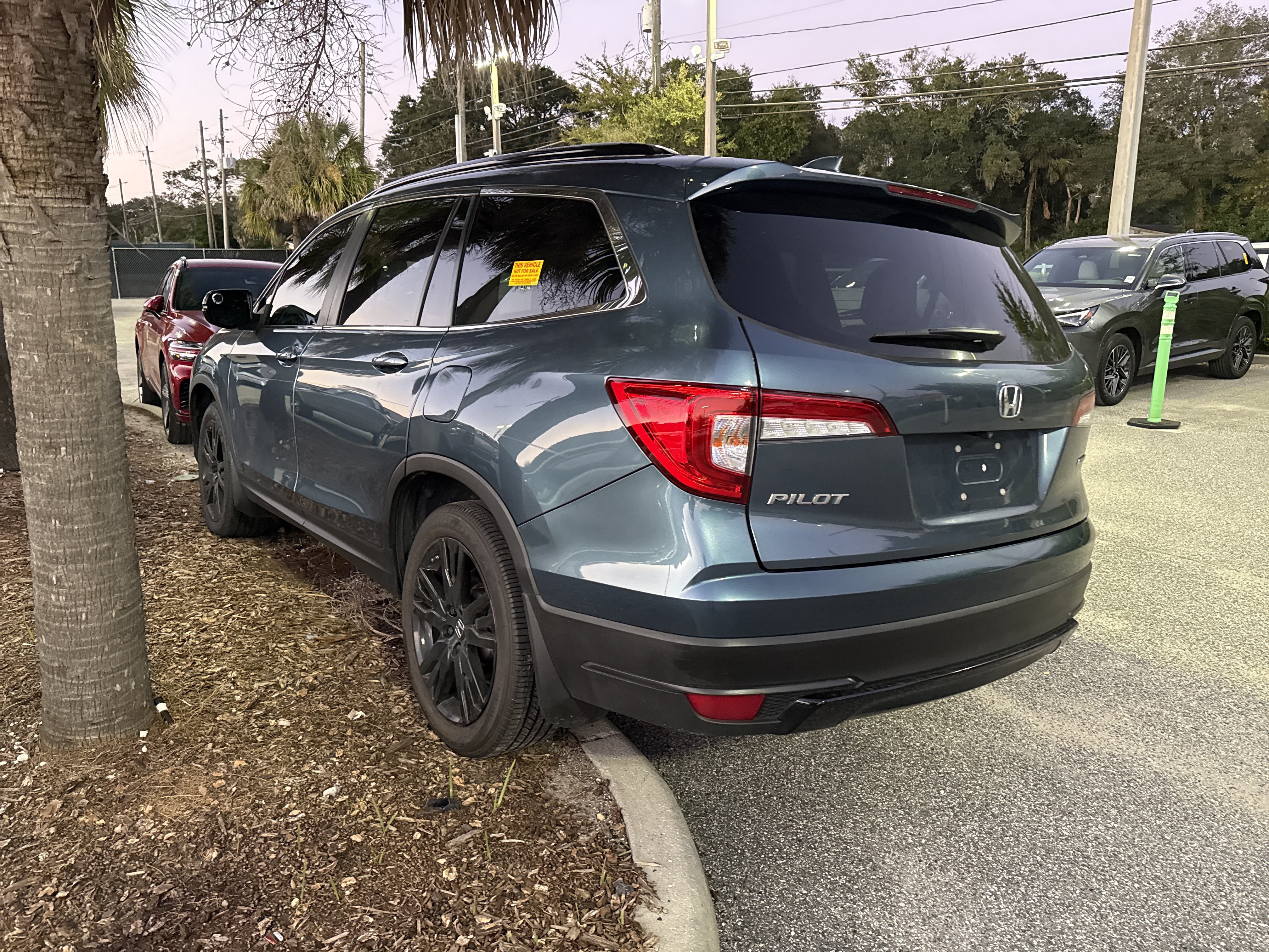 Used 2021 Honda Pilot Special Edition image 3