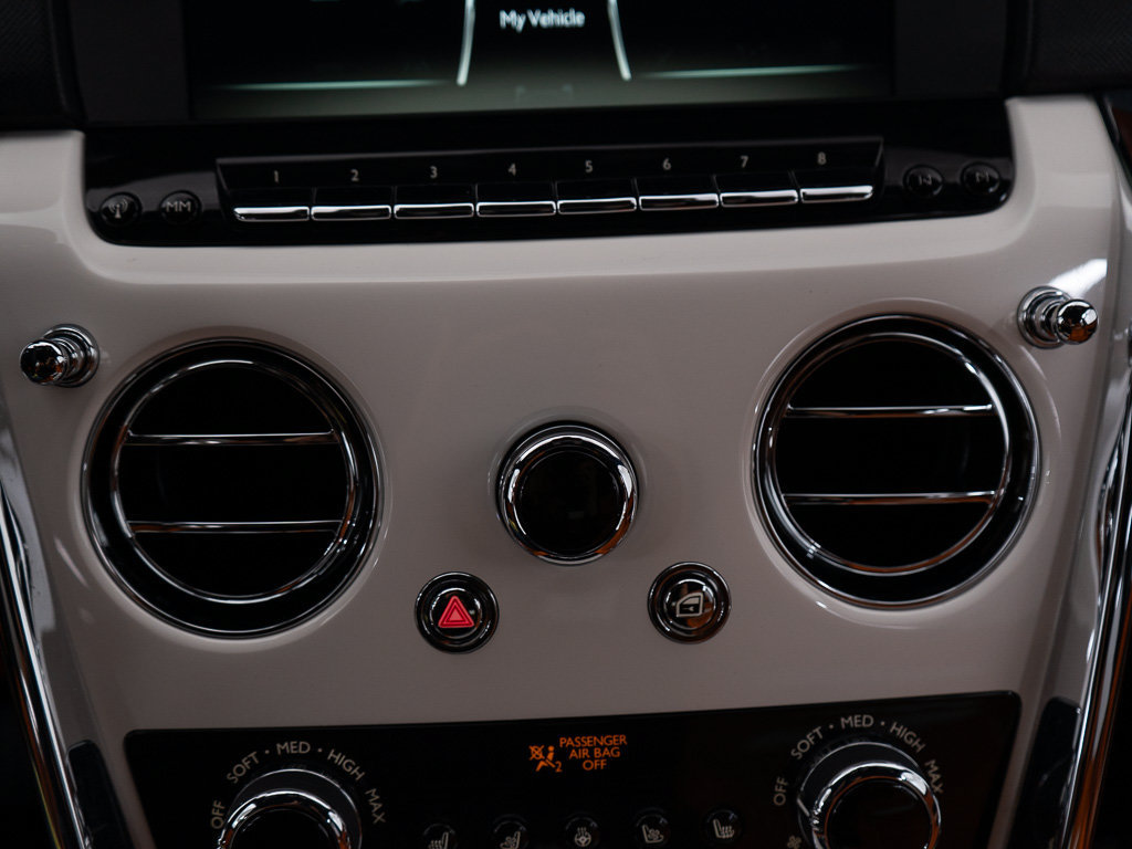 Certified 2023 Rolls-Royce Cullinan AWD/4WD image 43