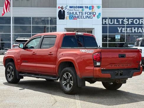Used 2018 Toyota Tacoma TRD Sport w/ Technology Package AWD/4WD image 23