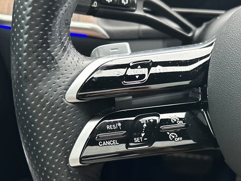 Certified 2025 Mercedes-Benz GLC 300 4MATIC image 29