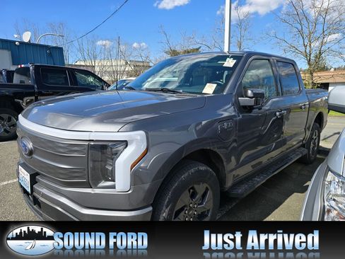 Used 2022 Ford F150 Lightning Lariat w/ Equipment Group 511A High image 1