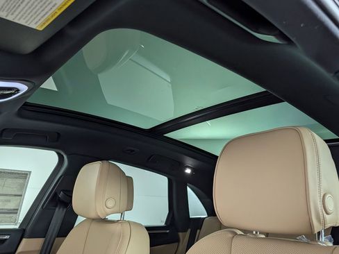 New 2026 Porsche Macan image 24