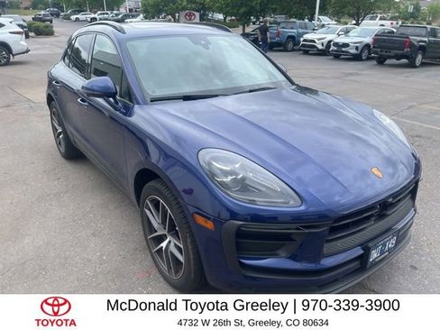 Used 2023 Porsche Macan AWD/4WD image 2