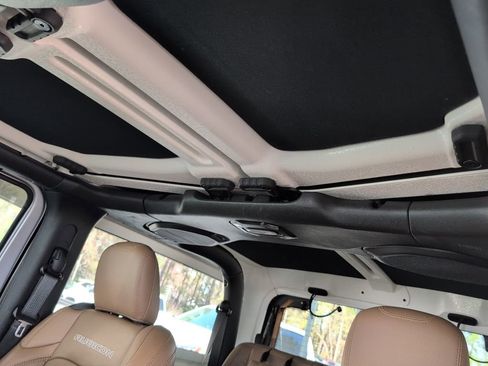 Used 2022 Jeep Wrangler Rubicon w/ Steel Bumper Group image 7