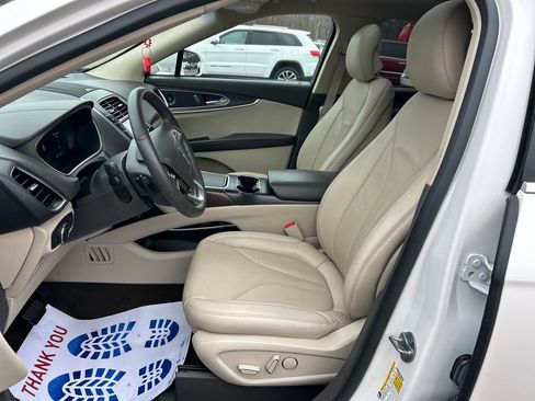 Used 2019 Lincoln Nautilus Reserve image 15