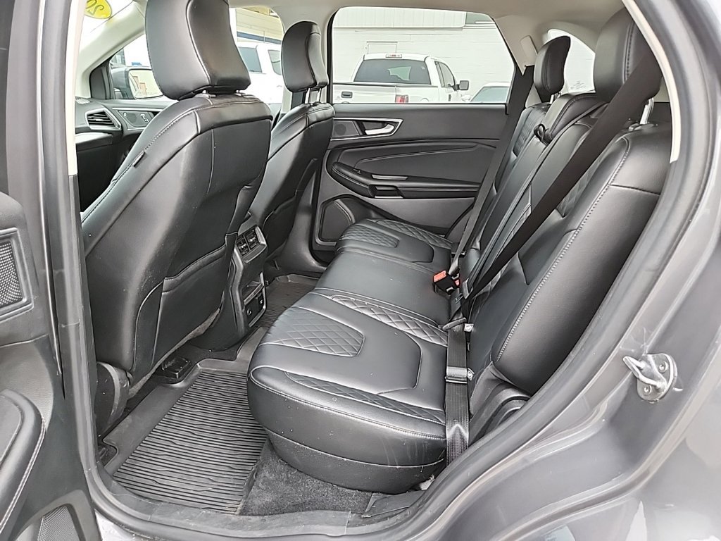 Used 2024 Ford Edge Titanium AWD/4WD image 32