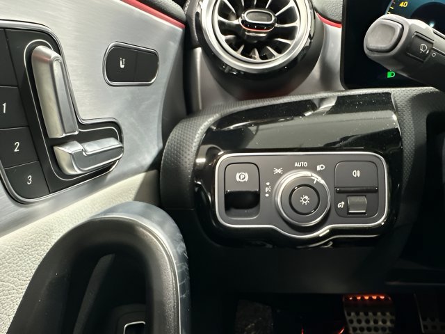 Certified 2022 Mercedes-Benz CLA 35 AMG 4MATIC image 16