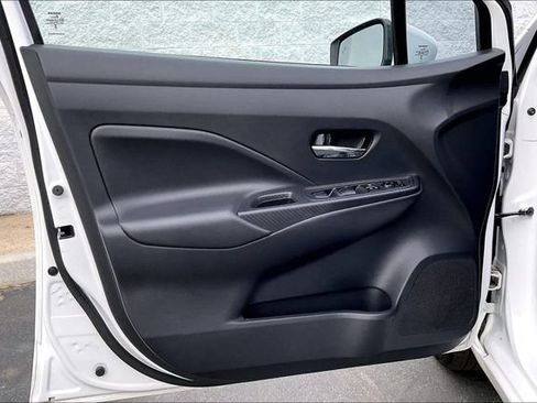 Used 2024 Nissan Versa SV image 22