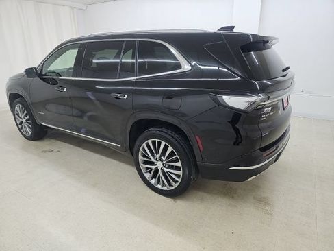 Used 2025 Buick Enclave Avenir w/ Super Cruise Package AWD/4WD image 17
