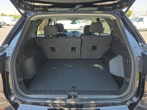 Used 2022 Chevrolet Equinox LS w/ LS Convenience Package AWD/4WD image 27