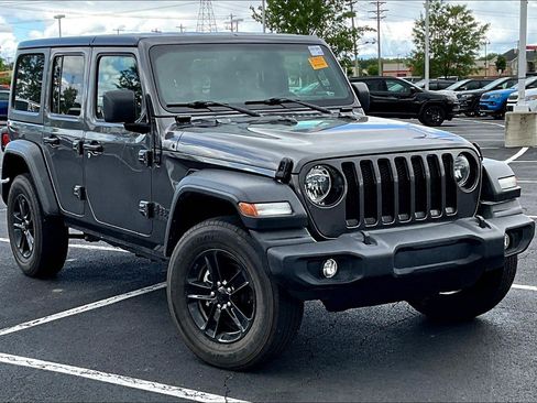 Used 2022 Jeep Wrangler Unlimited Sport AWD/4WD image 2