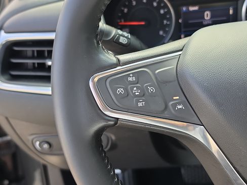 Used 2021 Chevrolet Equinox LT FWD image 30