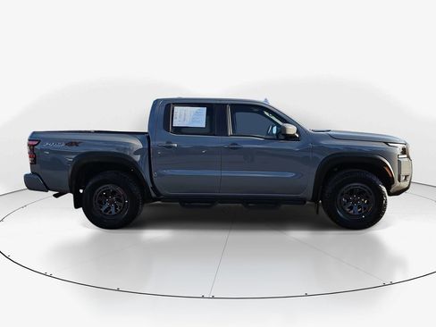 Used 2025 Nissan Frontier PRO-4X image 3