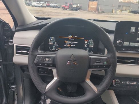 Used 2023 Mitsubishi Outlander SEL 40th Anniversary image 16