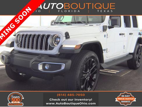 Used 2025 Jeep Wrangler Sahara image 1