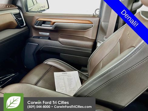 Used 2023 GMC Sierra 1500 Denali AWD/4WD image 29