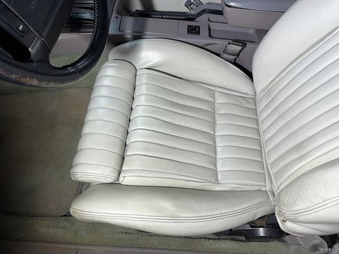 Used 1991 Ford Mustang LX RWD image 42