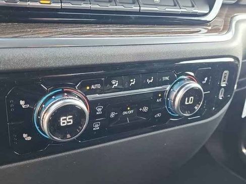 Used 2024 GMC Sierra 1500 Elevation image 34