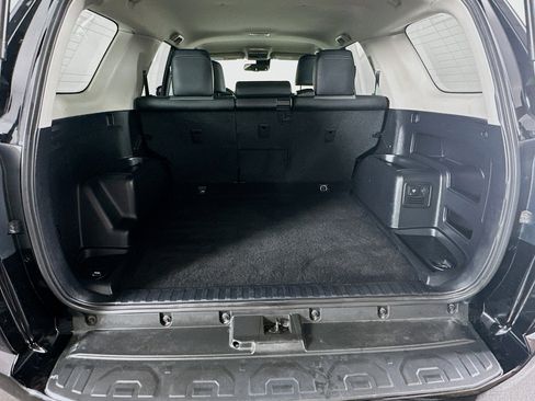 Used 2024 Toyota 4Runner SR5 Premium image 29