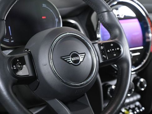 Certified 2024 MINI Cooper SE image 15