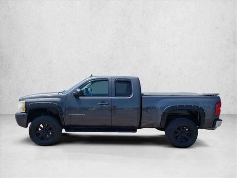 Used 2010 Chevrolet Silverado 1500 LT w/ Power Pack Plus AWD/4WD image 8
