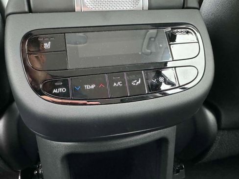 New 2026 Hyundai Ioniq 9 SEL AWD/4WD image 13