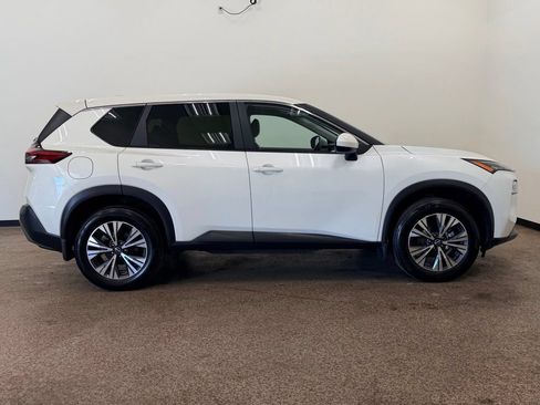 Used 2023 Nissan Rogue SV AWD/4WD image 8