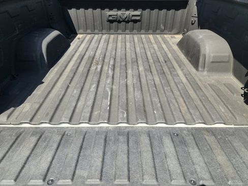 Used 2025 GMC Sierra 1500 AT4 w/ AT4 Premium Package AWD/4WD image 33